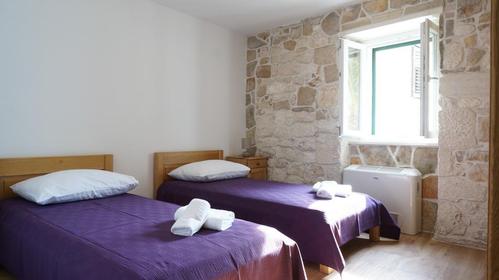 Guest House Jere Old Town Rogoznica  Rum bild