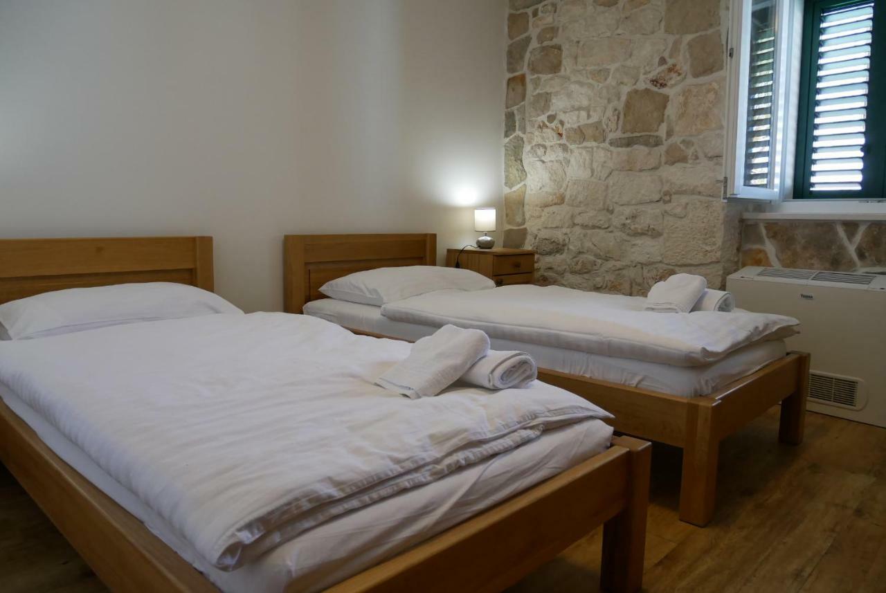 Guest House Jere Old Town Rogoznica  Exteriör bild
